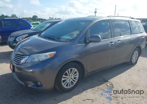 2015 Toyota Sienna Xle/Limited из США, поврежденный, VIN 5TDYK3DC0FS584392